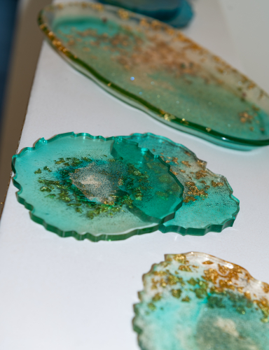 Untersetzer in türkis und gold